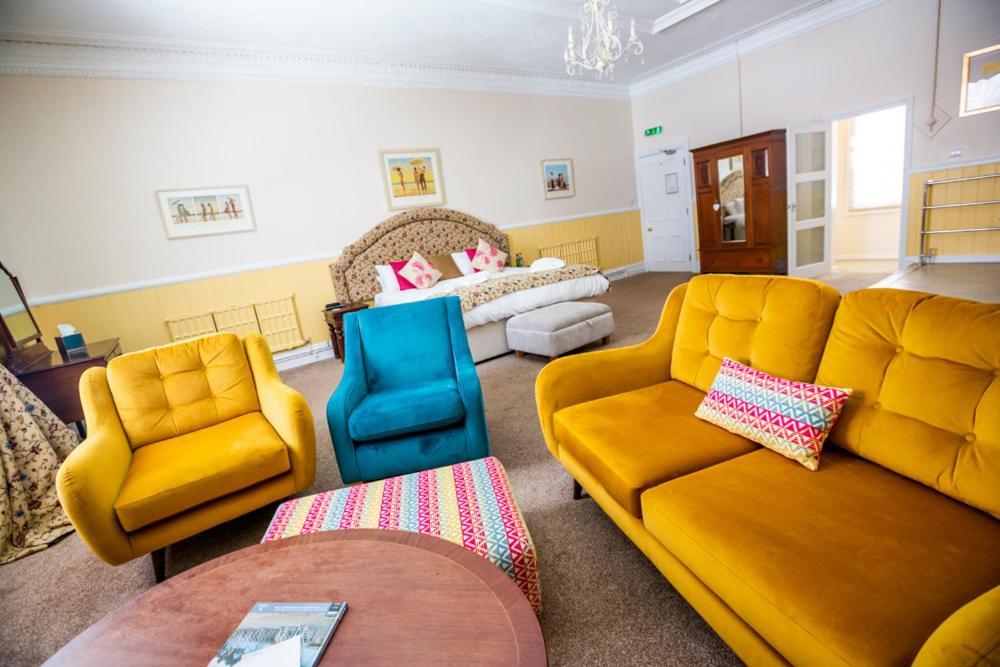 The Red Lion Hotel Cromer Exterior photo The lounge at the care home